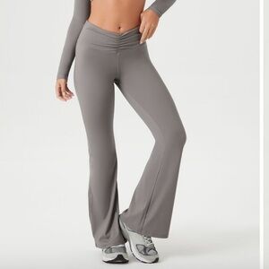 Seamless flare leggings